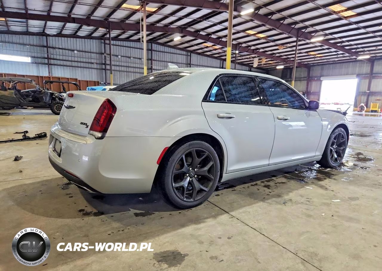 2021 Chrysler 300 S VIN:2C3CCABG4MH541160 - 3