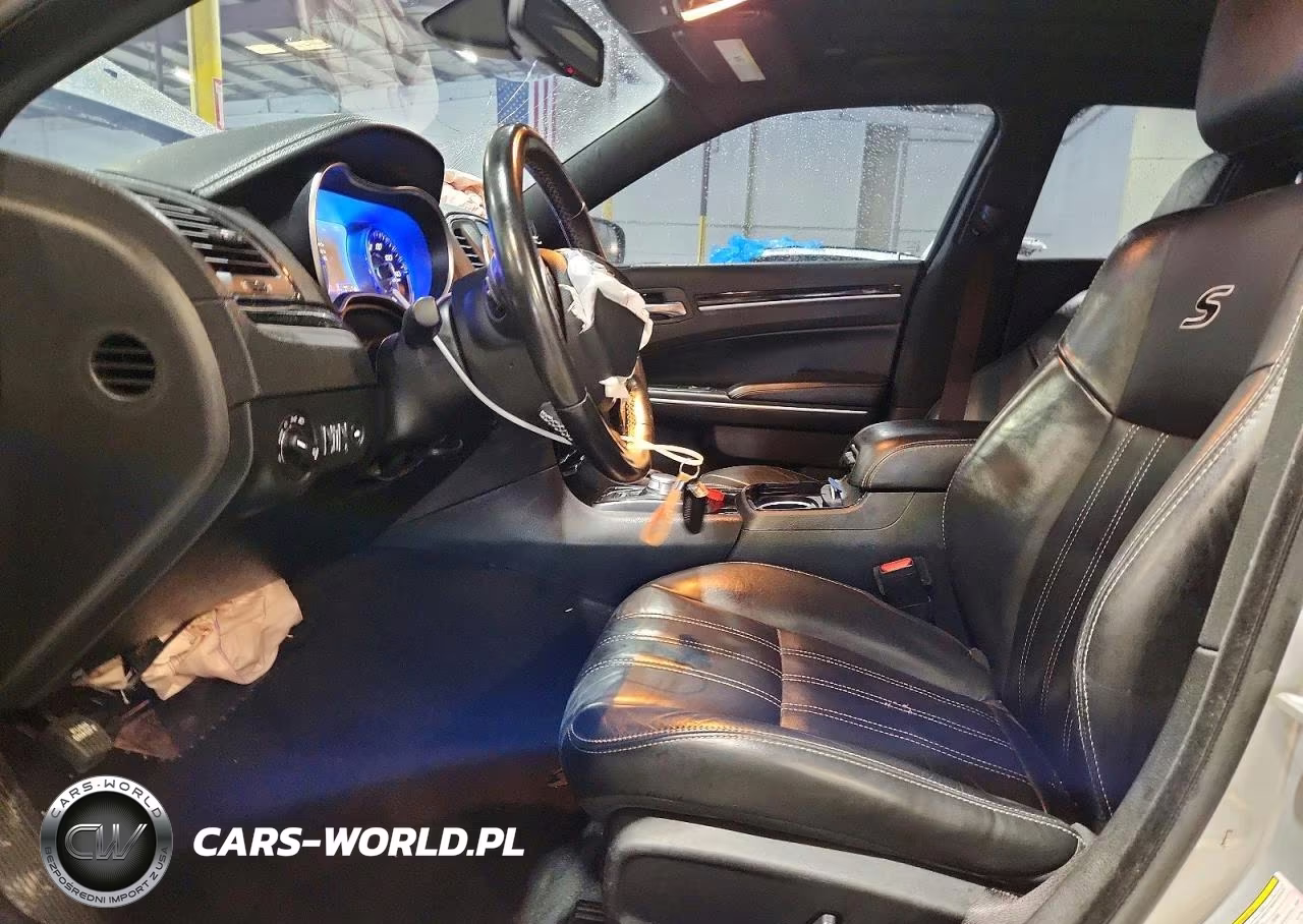 2021 Chrysler 300 S VIN:2C3CCABG4MH541160 - 7