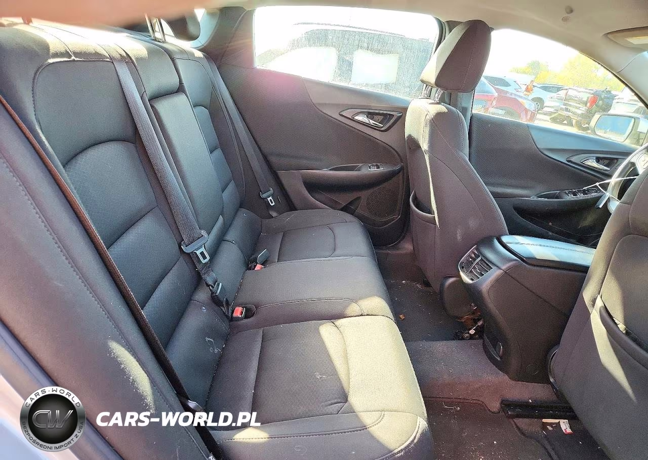 2019 Chevrolet Malibu Lt VIN:1G1ZD5ST0KF137903 - 10