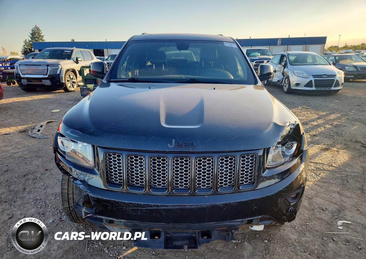2014 Jeep Grand Cherokee Laredo VIN:1C4RJFAG3EC471892 - 5