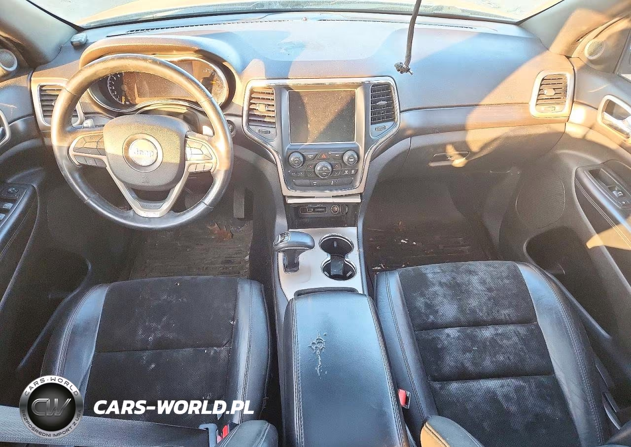 2014 Jeep Grand Cherokee Laredo VIN:1C4RJFAG3EC471892 - 8