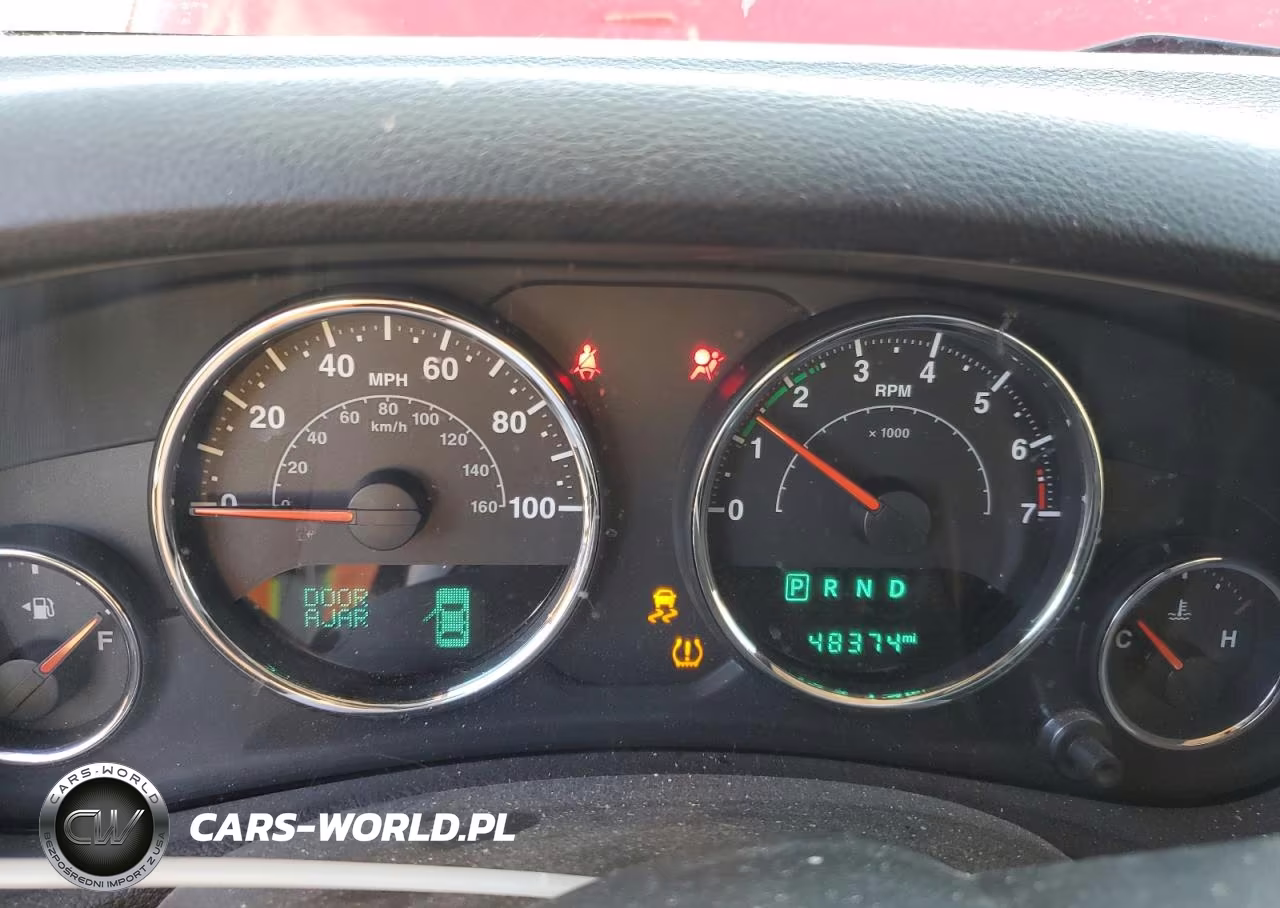 2016 Jeep Wrangler Sport VIN:1C4AJWAG0GL331430 - 9