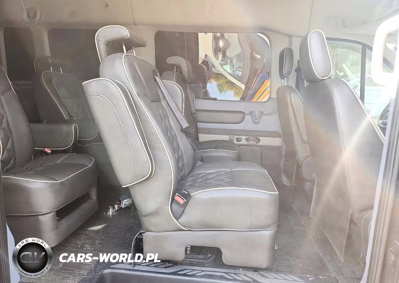 2019 Ford Transit T-350 VIN:1FDZX2CG5KKA50113 - 11