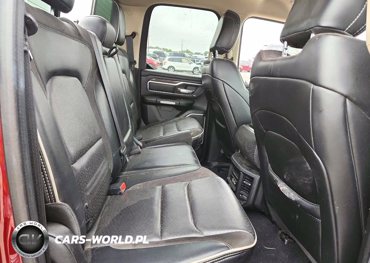 2019 Ram 1500 Laramie VIN:1C6SRFDT8KN812620 - 10