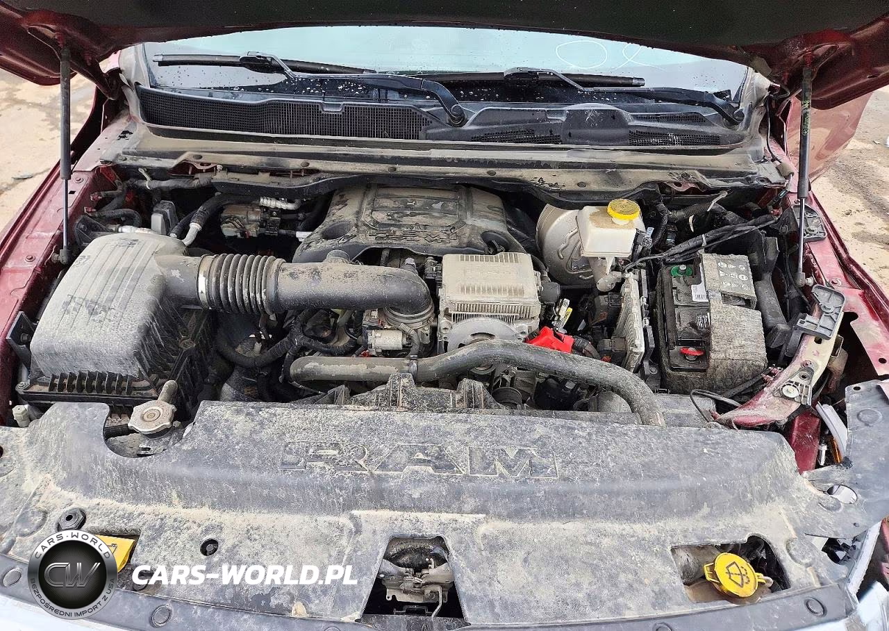 2019 Ram 1500 Laramie VIN:1C6SRFDT8KN812620 - 11