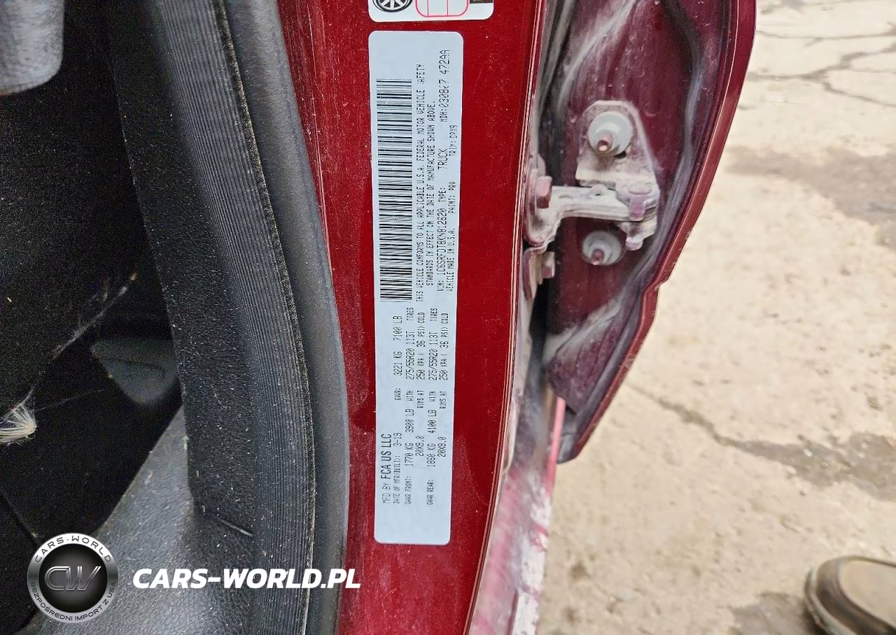 2019 Ram 1500 Laramie VIN:1C6SRFDT8KN812620 - 12