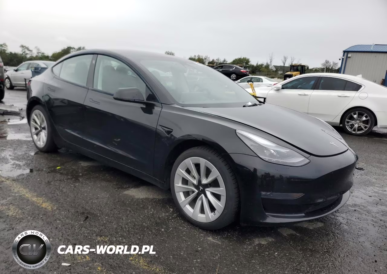 2023 Tesla Model 3 VIN:5YJ3E1EB8PF666372 - 4