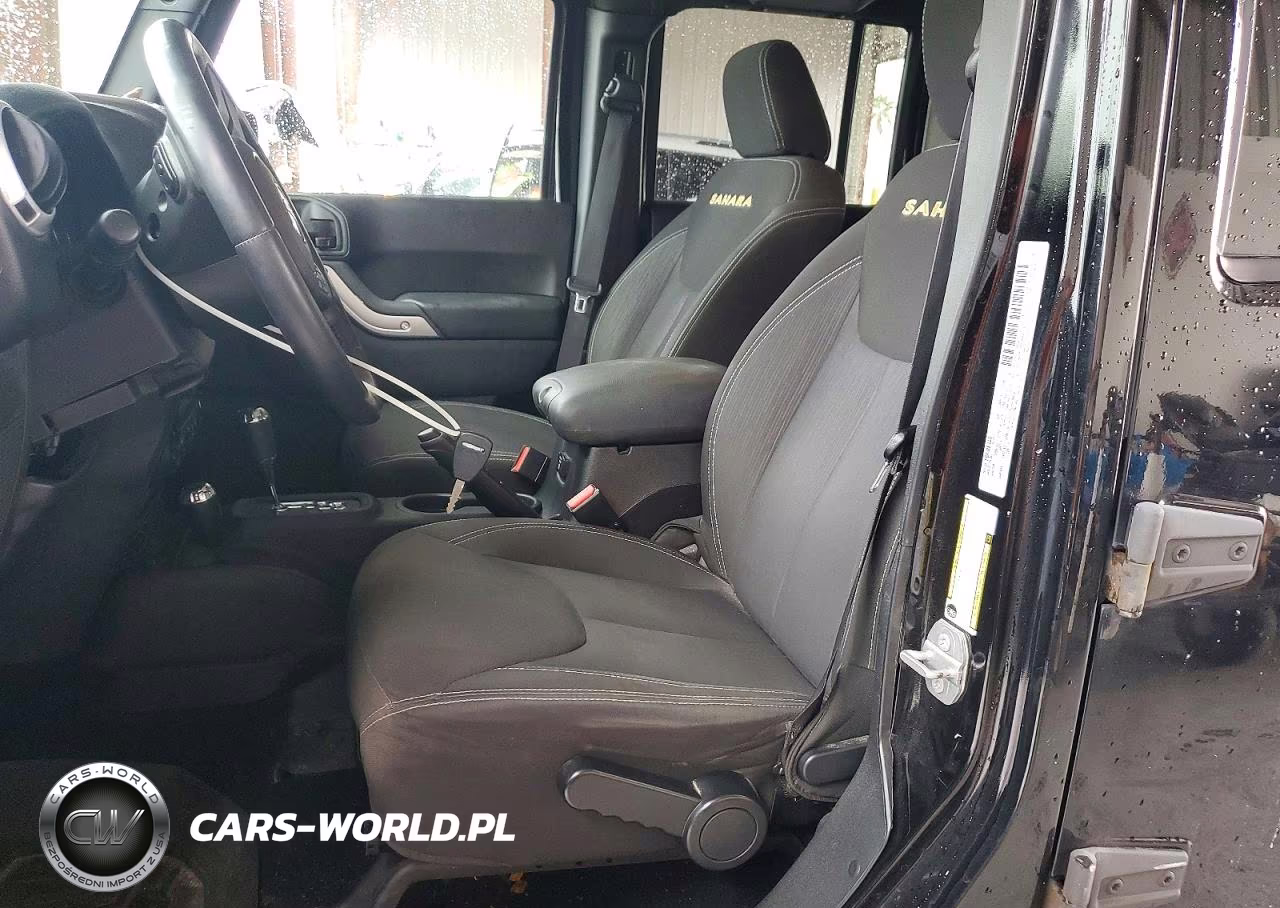 2015 Jeep Wrangler Unlimited Sahara VIN:1C4BJWEG8FL688786 - 7