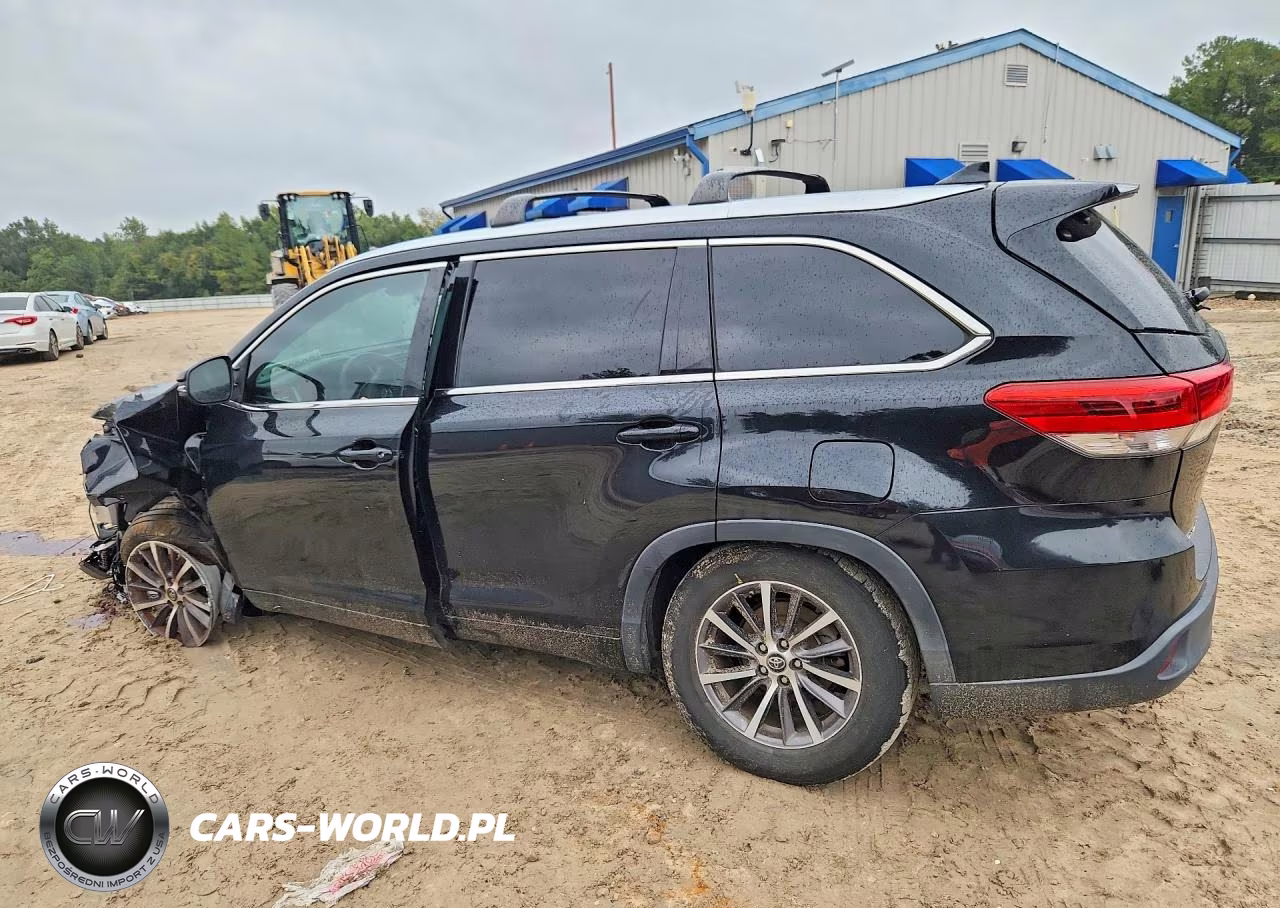 2018 Toyota Highlander Xle VIN:5TDKZRFH2JS534082 - 2
