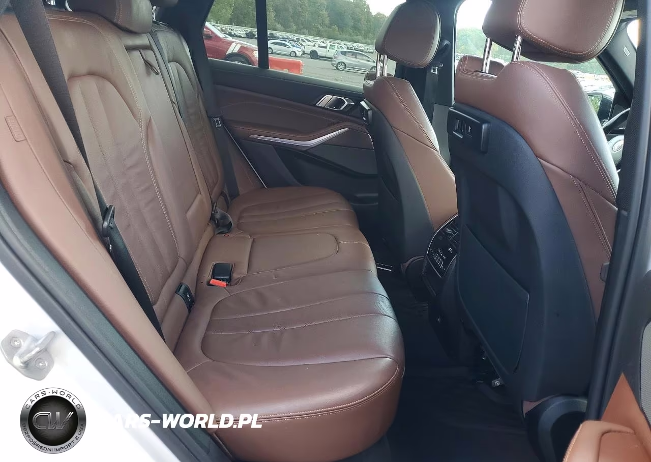 2019 BMW X5 xDrive40I VIN:5UXCR6C57KLL52828 - 11