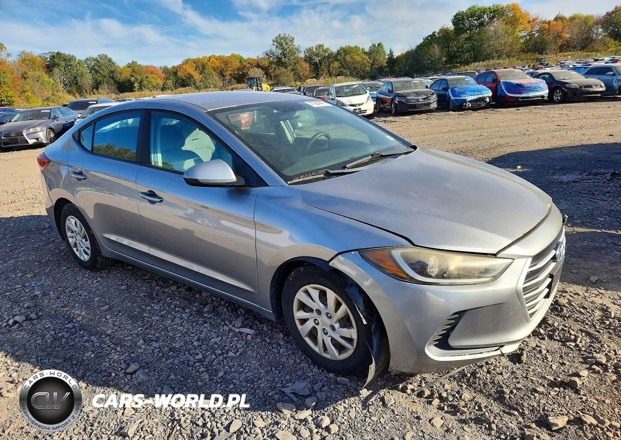 2017 Hyundai Elantra Se VIN:5NPD74LF5HH160779 - 4