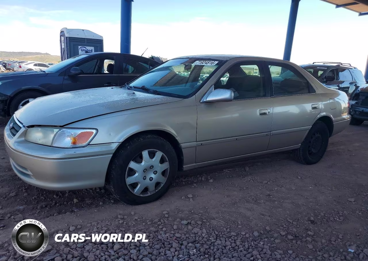 2000 Toyota Camry Le VIN:JT2BG22K5Y0487103 - 1