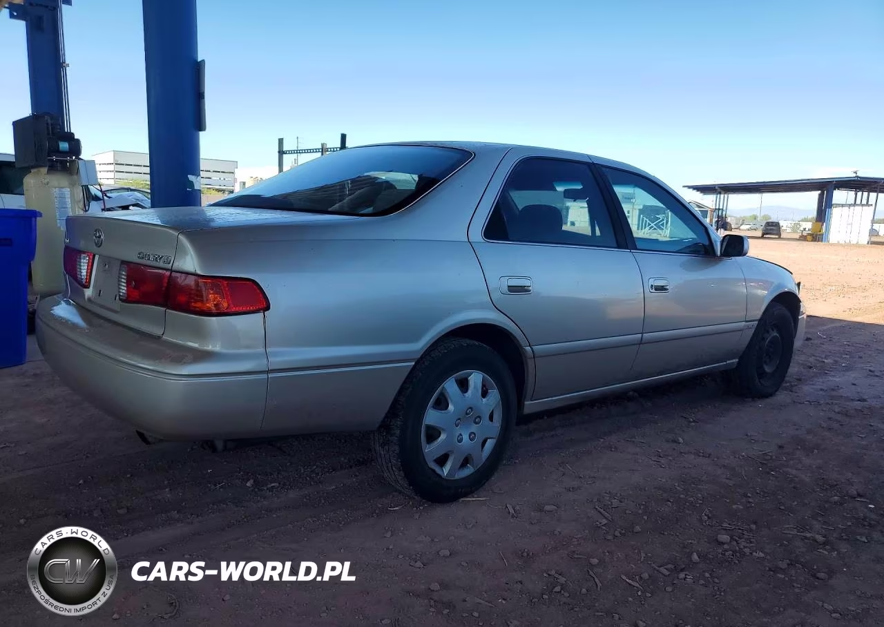 2000 Toyota Camry Le VIN:JT2BG22K5Y0487103 - 3