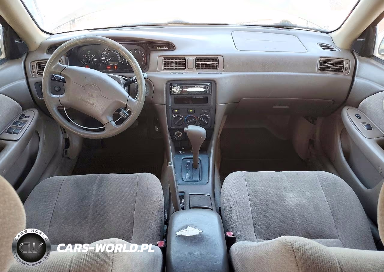 2000 Toyota Camry Le VIN:JT2BG22K5Y0487103 - 8