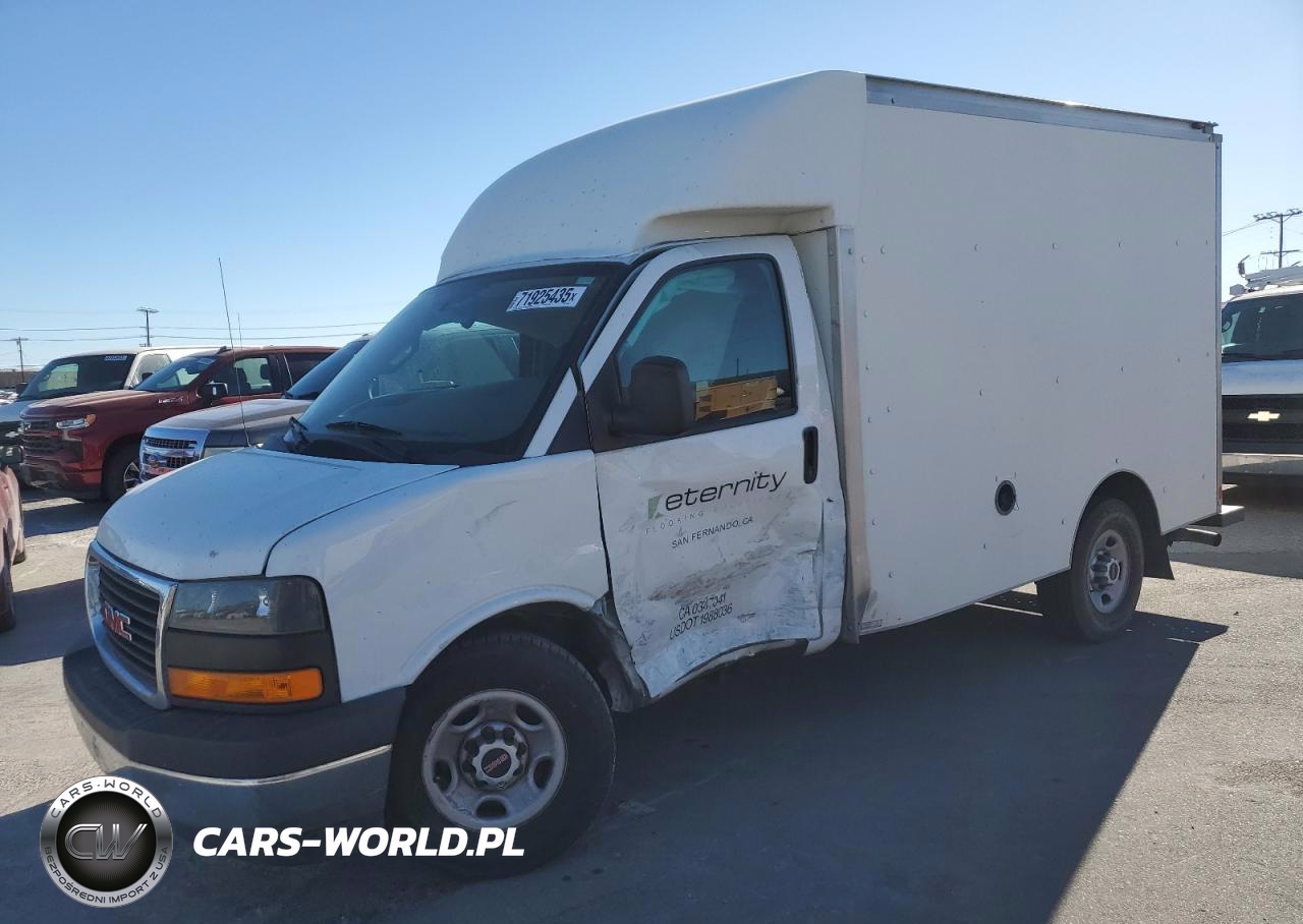 2017 GMC Savana Cutaway G3500