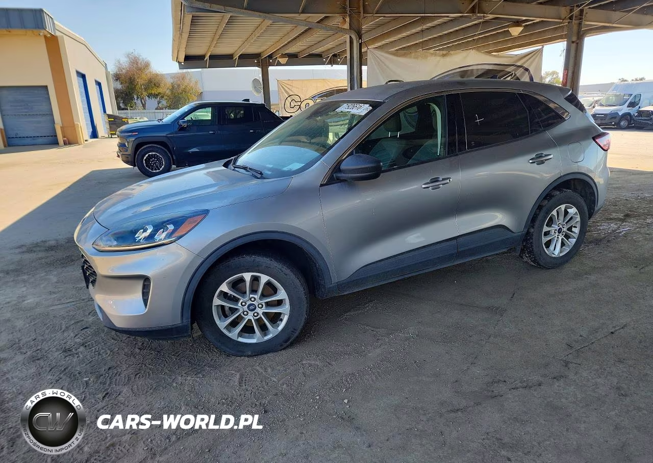 2022 Ford Escape Se
