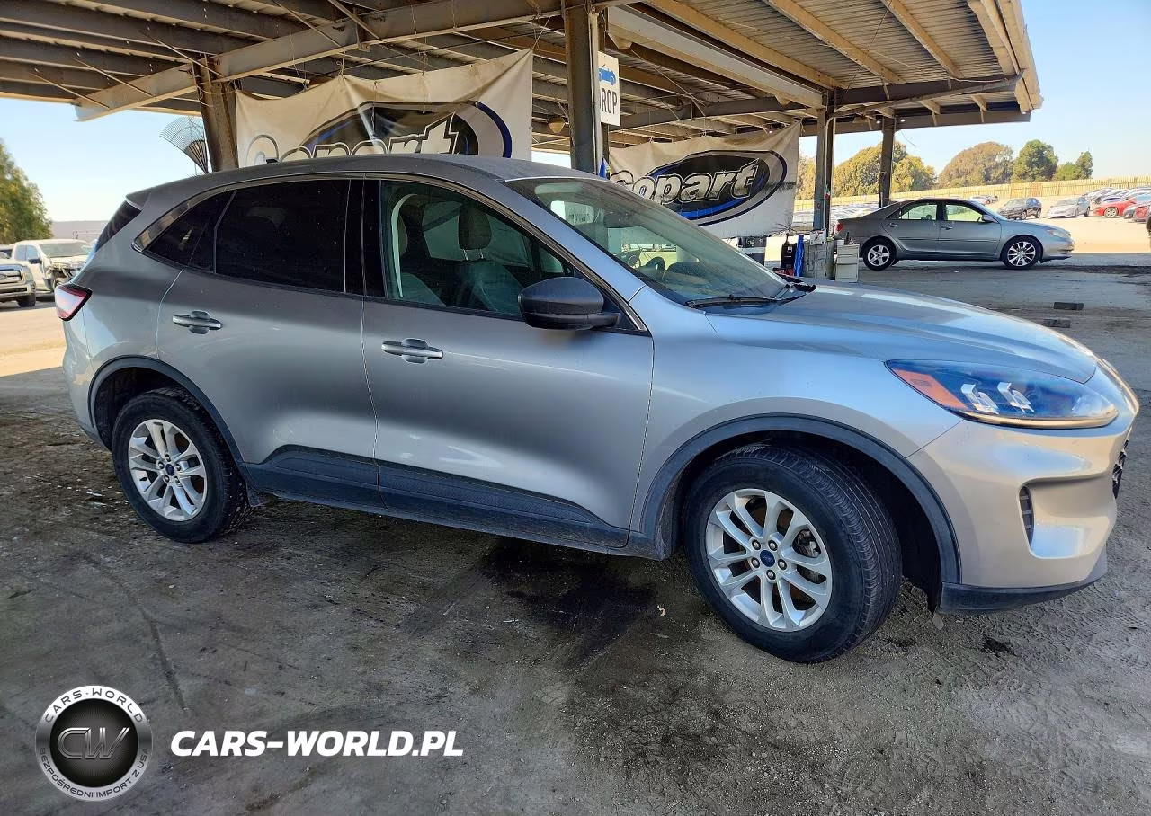 2022 Ford Escape Se VIN:1FMCU9G69NUA83777 - 4