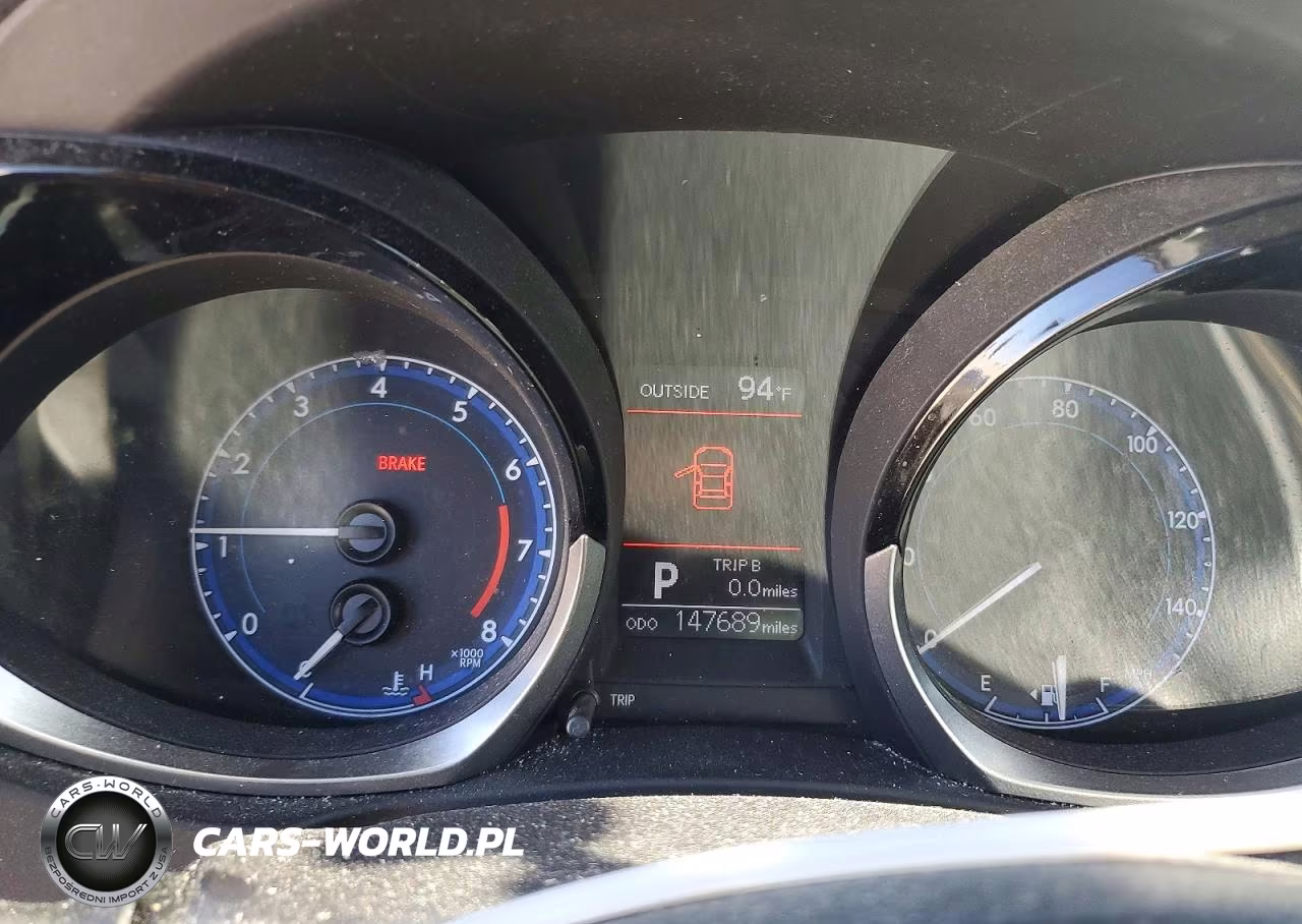 2014 Toyota Corolla S Plus VIN:5YFBURHE5EP133612 - 9