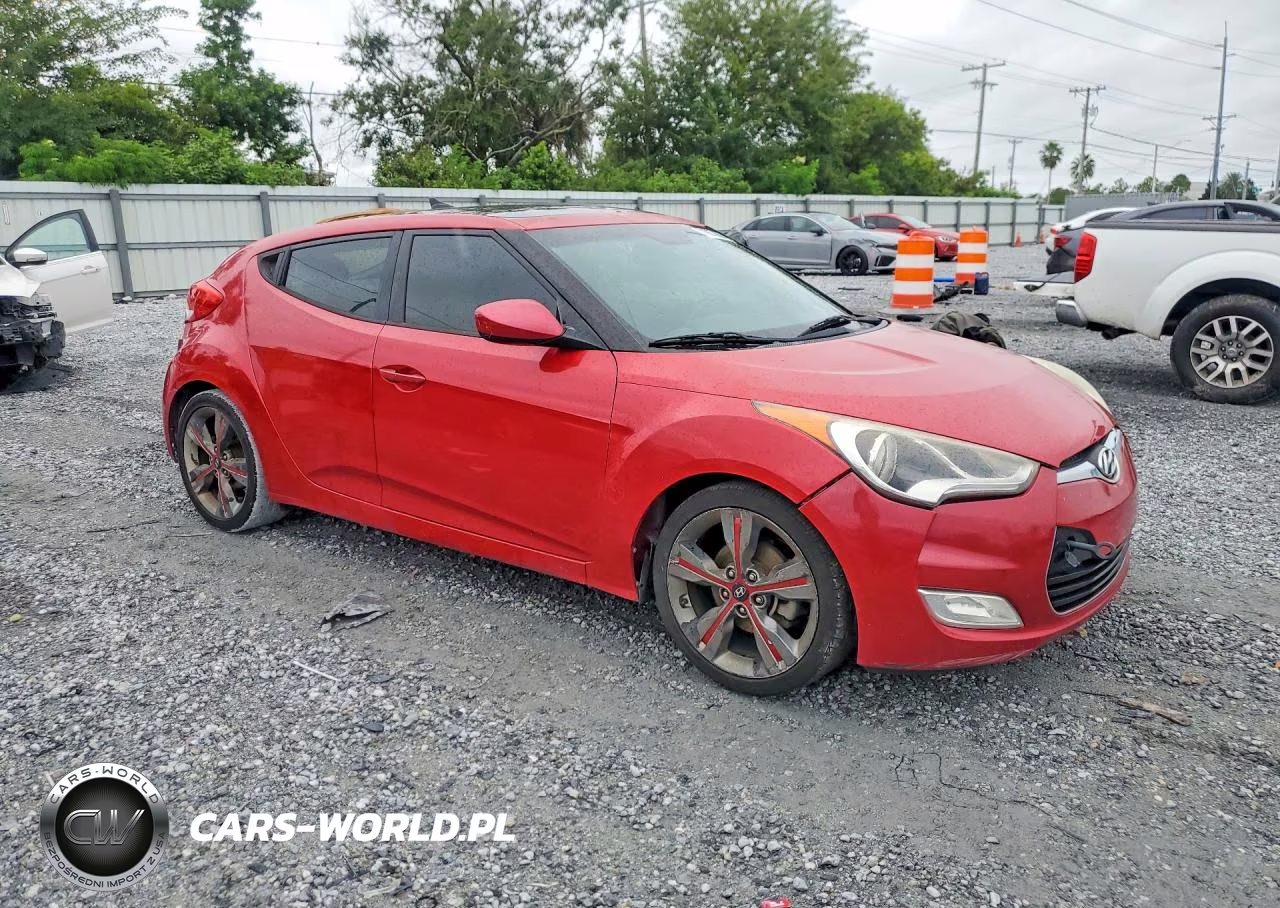 2016 Hyundai Veloster Base VIN:KMHTC6AD4GU266192 - 4