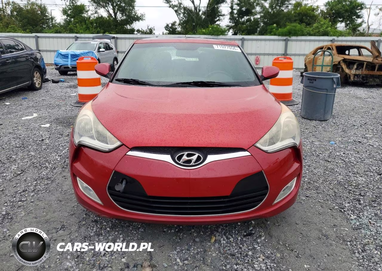 2016 Hyundai Veloster Base VIN:KMHTC6AD4GU266192 - 5
