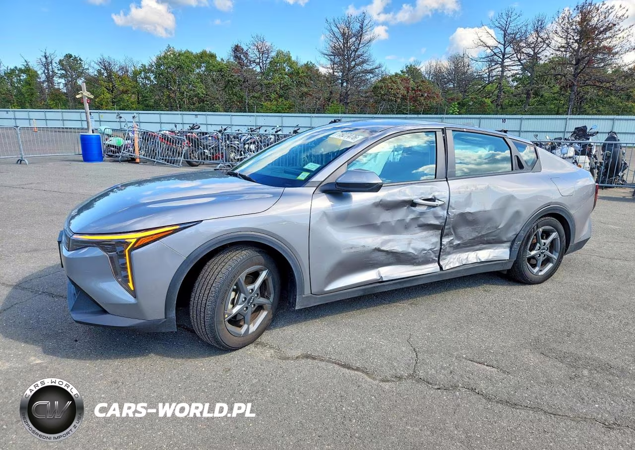 2025 Kia K4 Lxs VIN:3KPFT4DE0SE047330 - 1