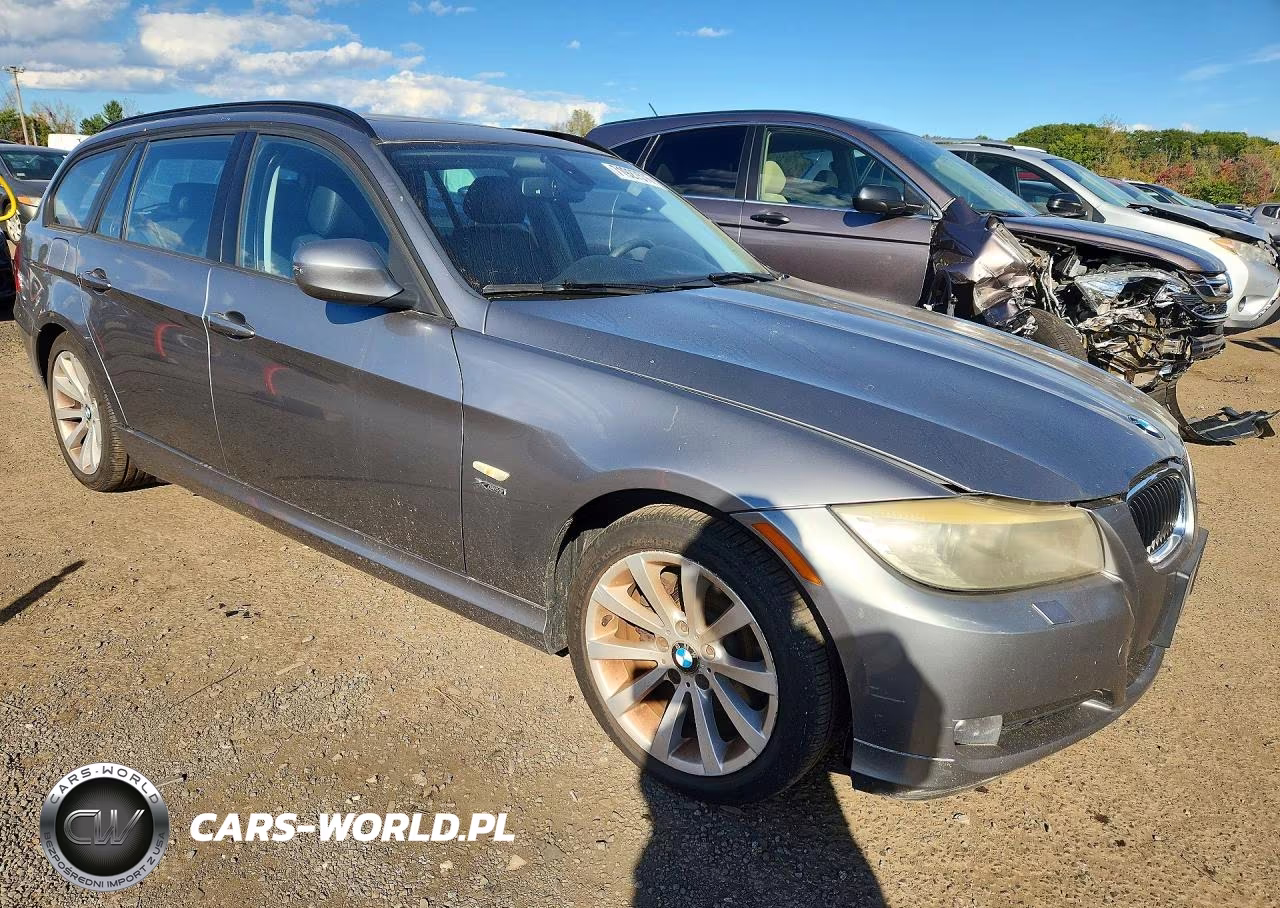 2011 BMW 328 Xi VIN:WBAUU3C51BA542233 - 4