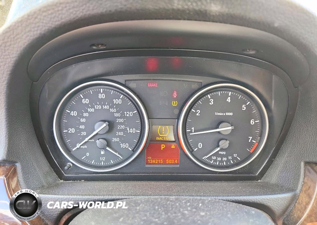2011 BMW 328 Xi VIN:WBAUU3C51BA542233 - 9