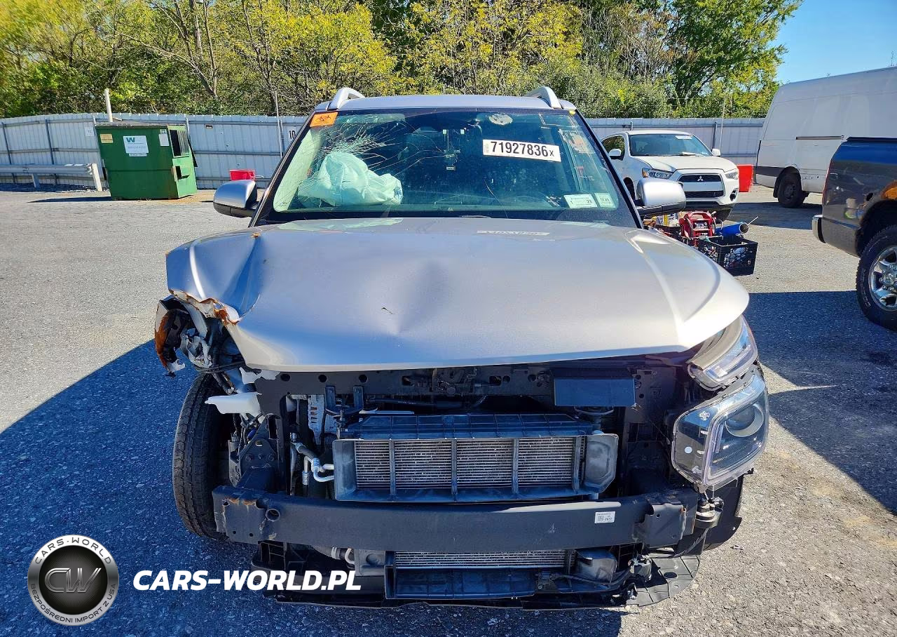 2023 Hyundai Venue Sel VIN:KMHRC8A31PU234054 - 5