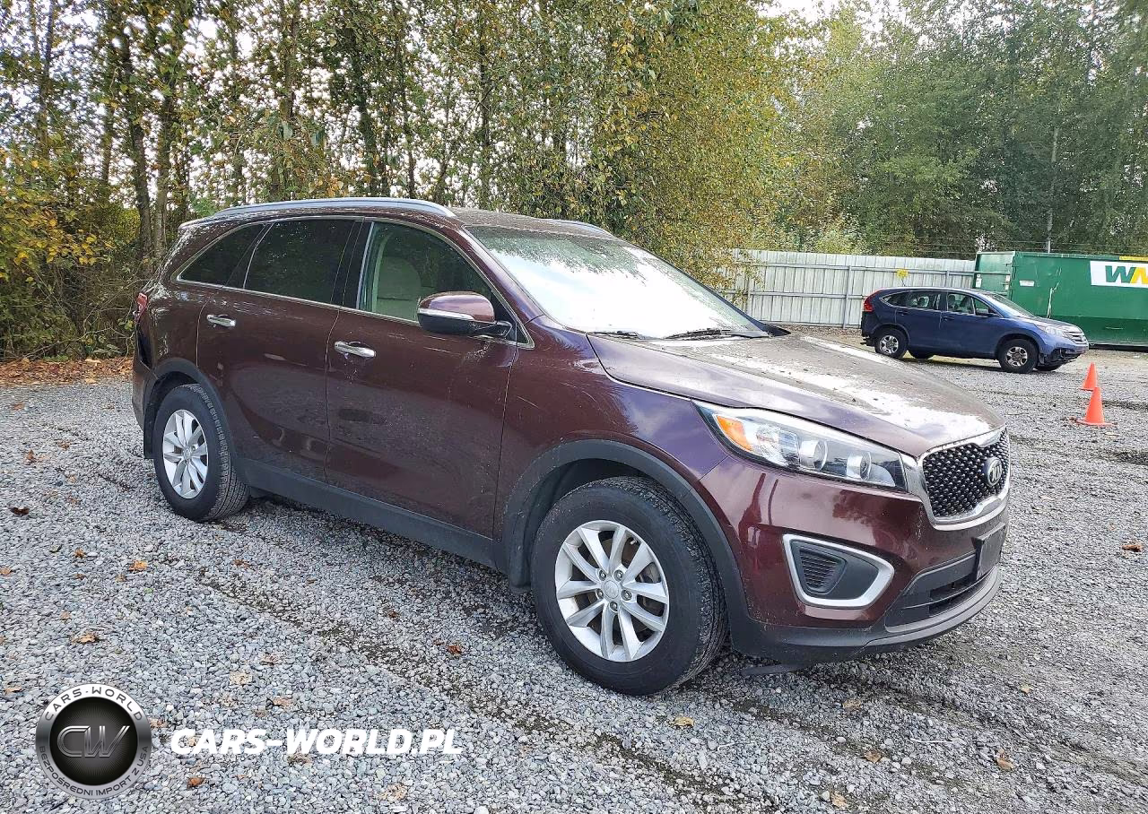 2018 Kia Sorento Lx VIN:5XYPG4A30JG357684 - 4