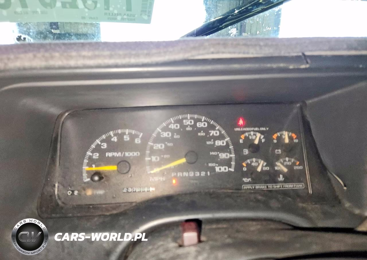 1998 GMC Sierra C2500 VIN:1GTGC29R3WE520806 - 9