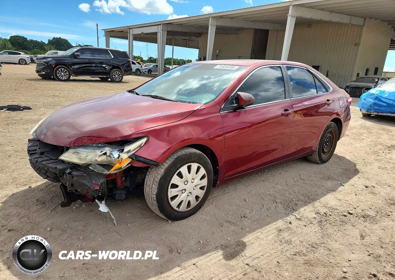 2016 Toyota Camry Le VIN:4T1BF1FK9GU612864 - 1