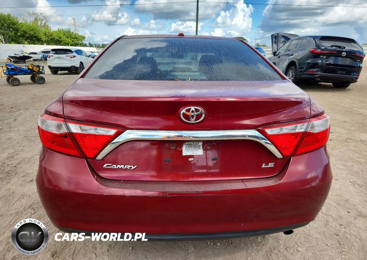 2016 Toyota Camry Le VIN:4T1BF1FK9GU612864 - 6