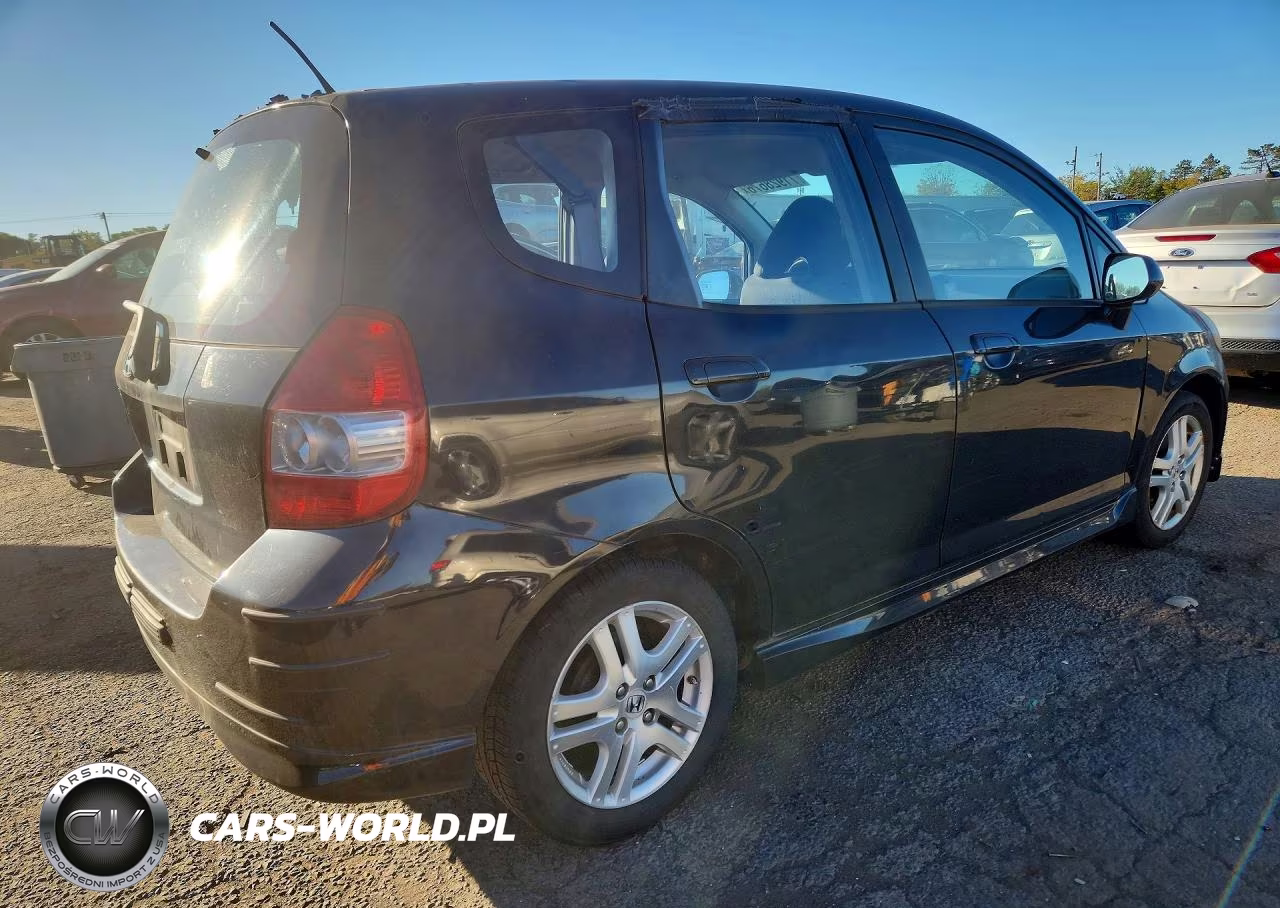 2008 Honda Fit Sport VIN:JHMGD38628S016454 - 3