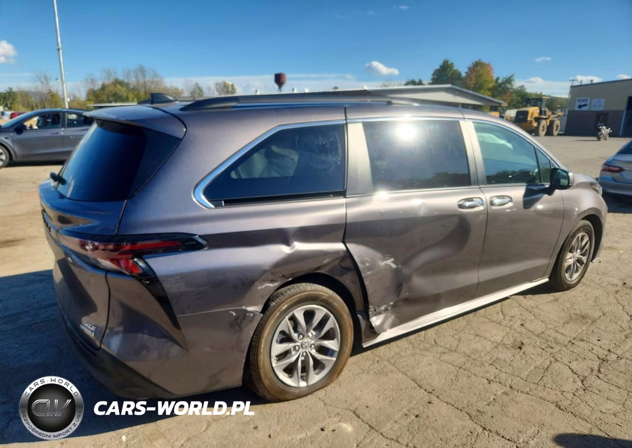2023 Toyota Sienna Xle VIN:5TDJSKFC3PS099514 - 3