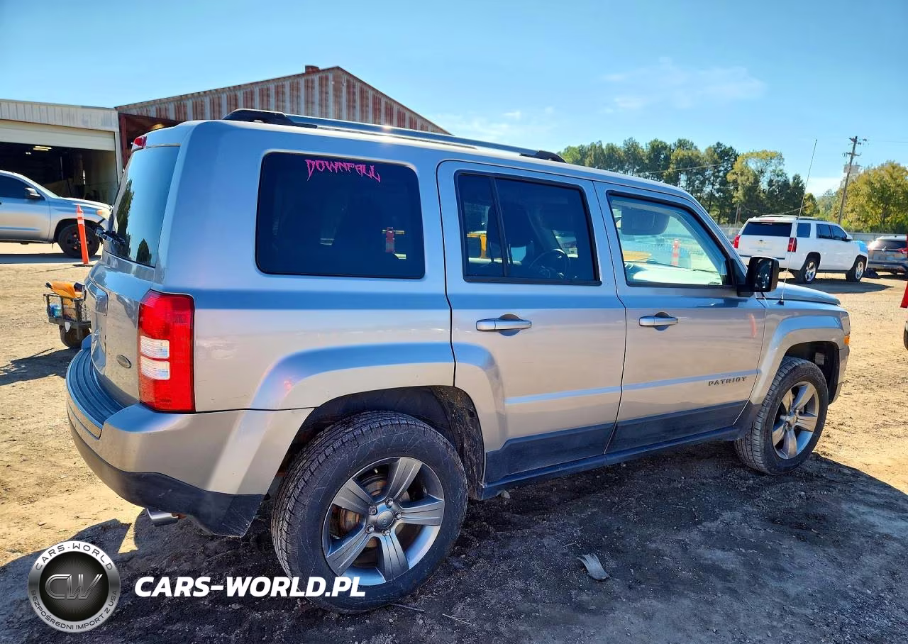 2016 Jeep Patriot Sport VIN:1C4NJPBA3GD706335 - 3