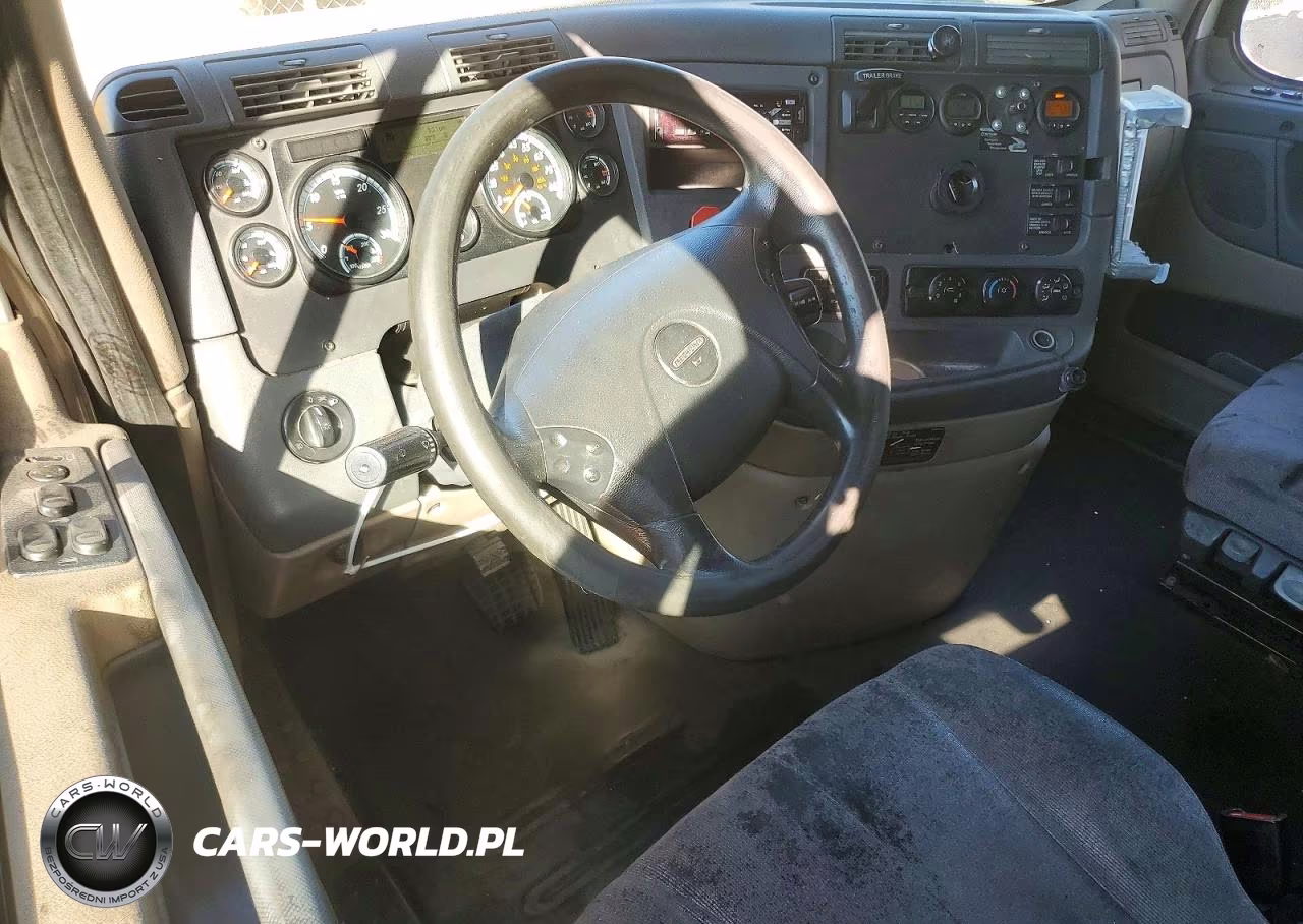 2018 Freightliner Cascadia 125 Semi Truck VIN:3AKJGLDR0JSJN1508 - 8