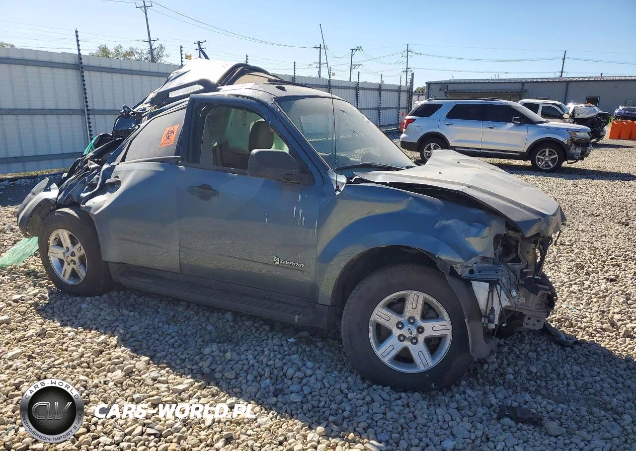 2012 Ford Escape Hybrid VIN:1FMCU4K38CKA04334 - 4