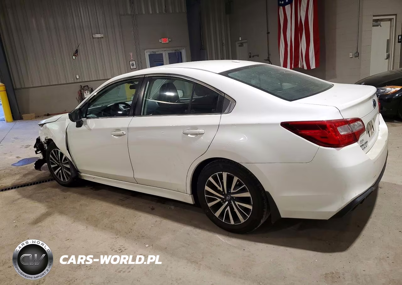 2019 Subaru Legacy 2.5I VIN:4S3BNAB68K3017678 - 2