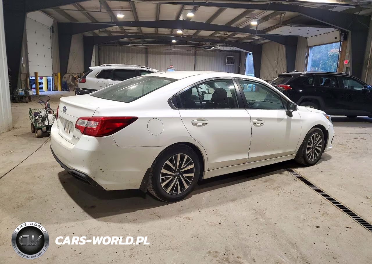 2019 Subaru Legacy 2.5I VIN:4S3BNAB68K3017678 - 3