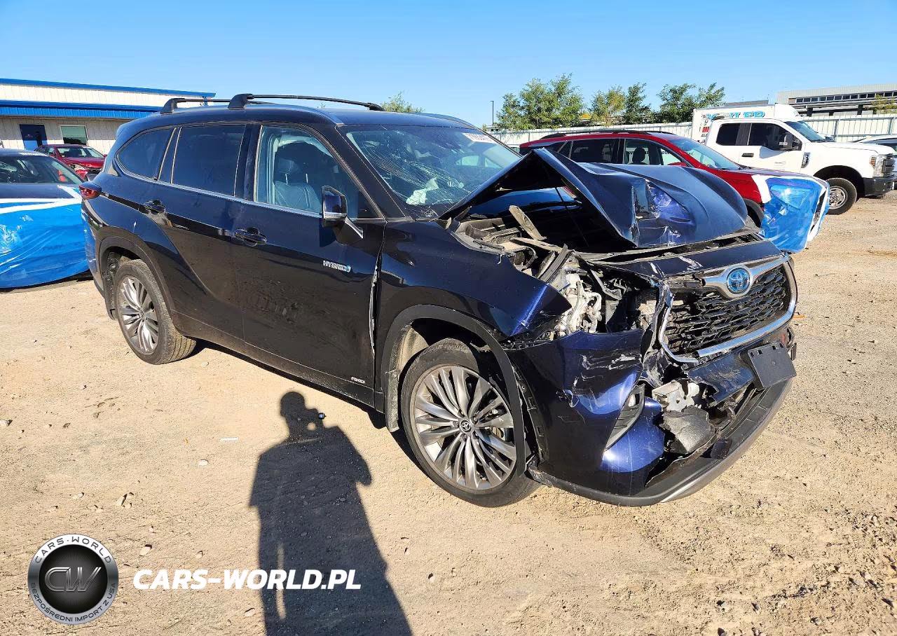 2020 Toyota Highlander Hybrid Platinum VIN:5TDEBRCH0LS007554 - 4