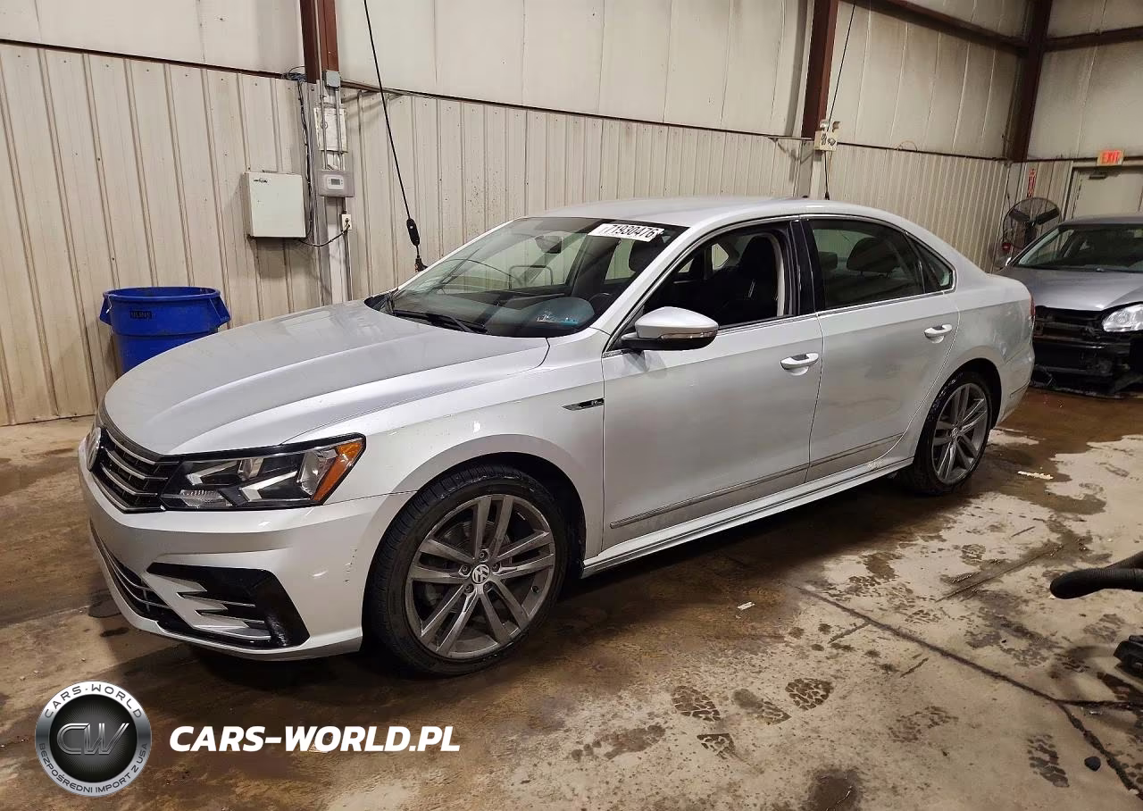 2017 Volkswagen Passat R-Line