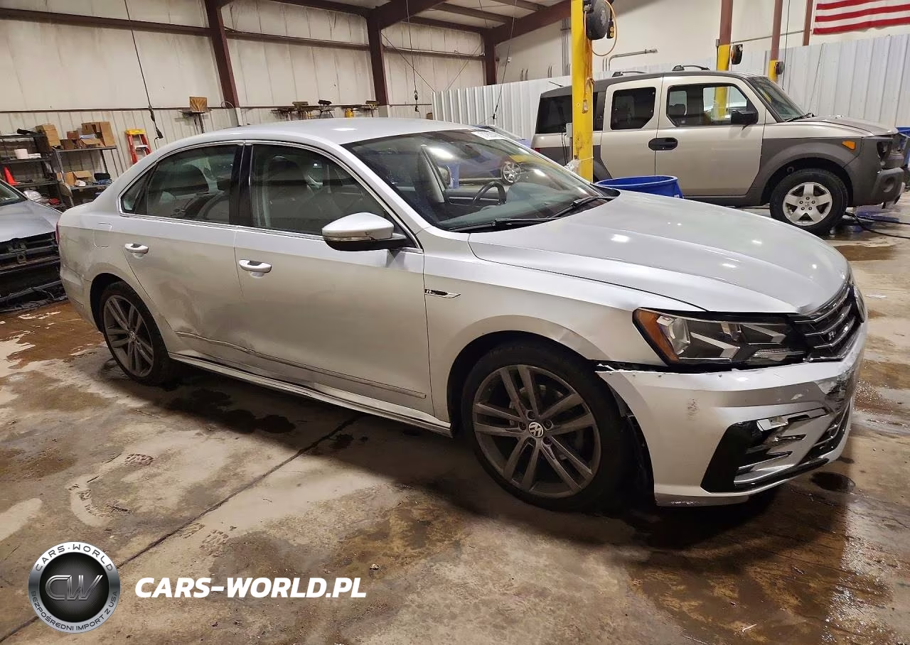 2017 Volkswagen Passat R-Line VIN:1VWDT7A3XHC005420 - 4