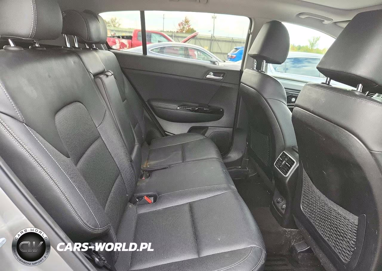 2020 Kia Sportage Ex VIN:KNDPNCACXL7758353 - 11