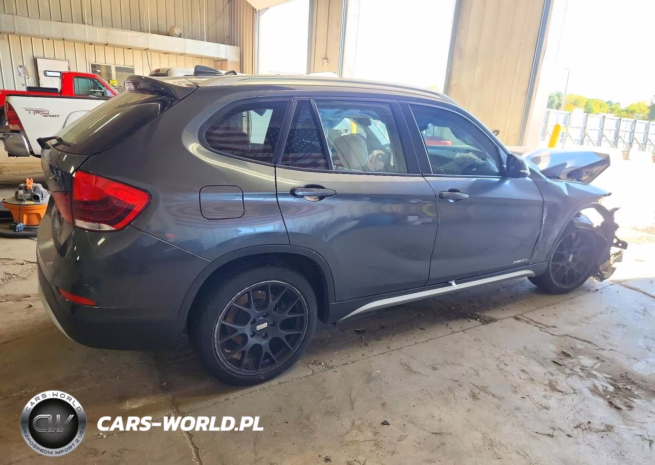 2013 BMW X1 xDrive28I VIN:WBAVL1C5XDVR86511 - 3