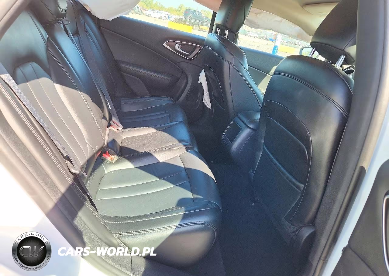 2016 Chrysler 200 Limited VIN:1C3CCCAB6GN183279 - 10