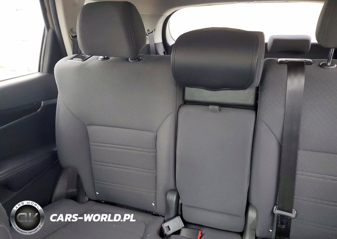 2019 Kia Sorento Lx VIN:5XYPGDA35KG563410 - 10