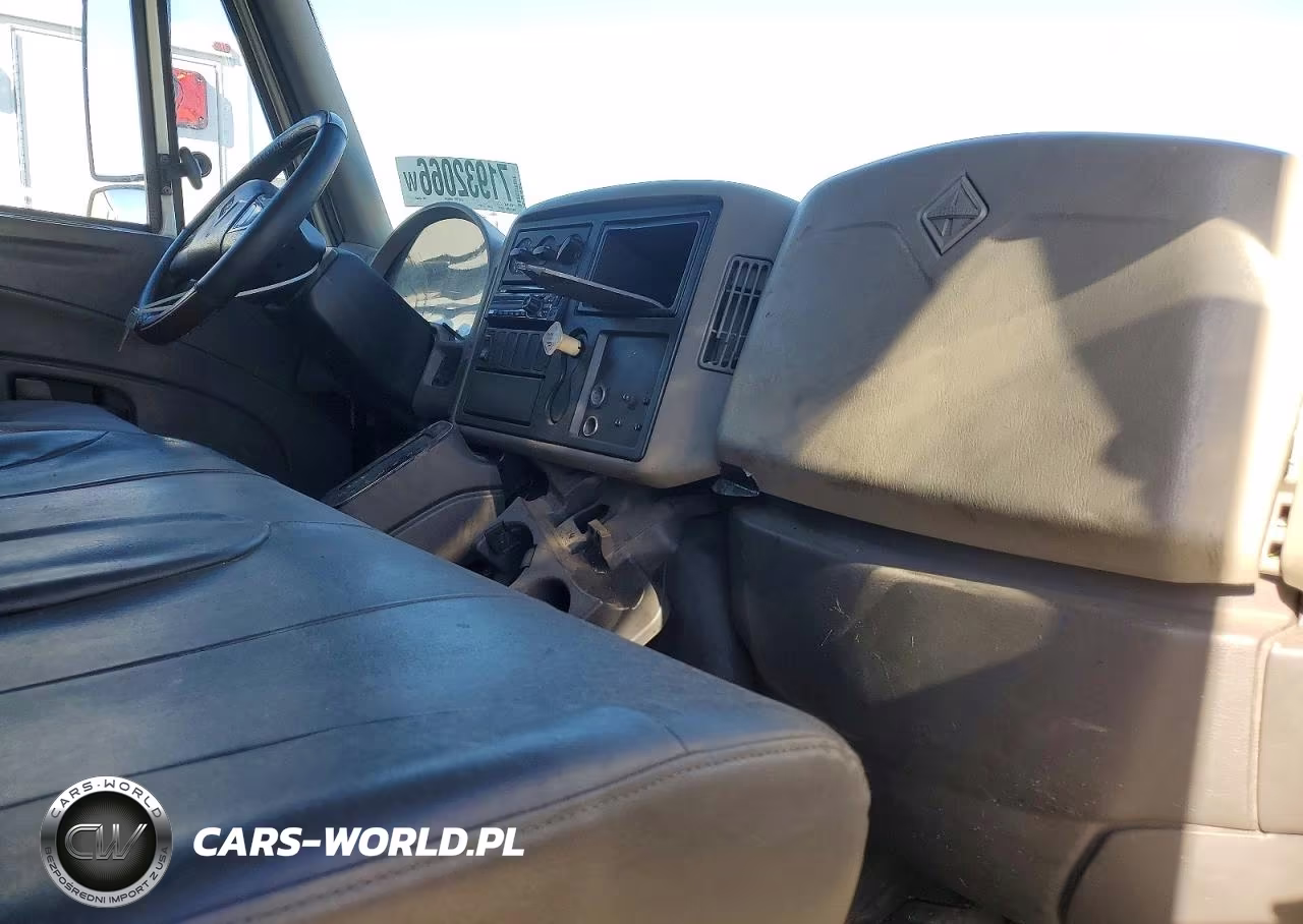 2012 International 4300 Box Truck VIN:1HTMMAAL0CH586843 - 8