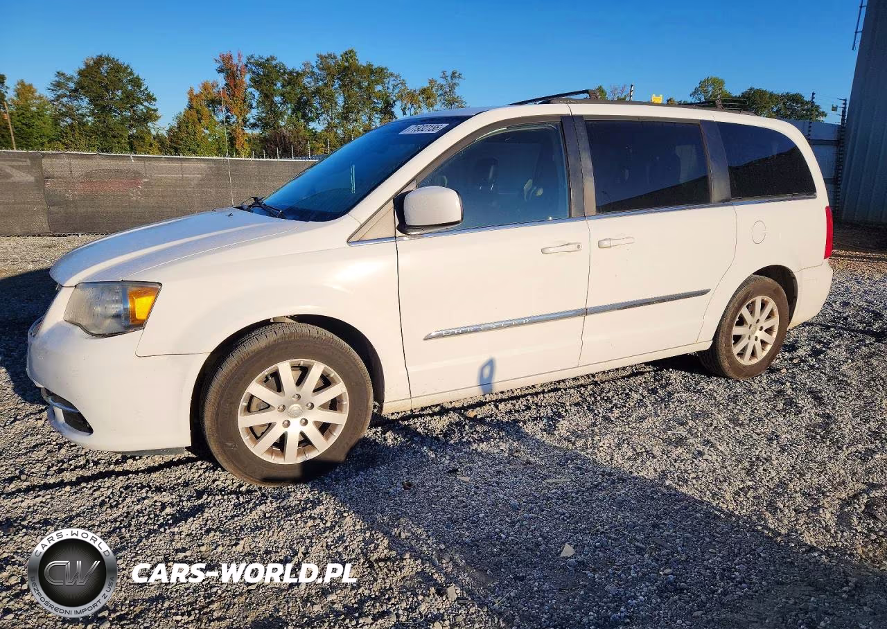 2014 Chrysler Town & Country Touring