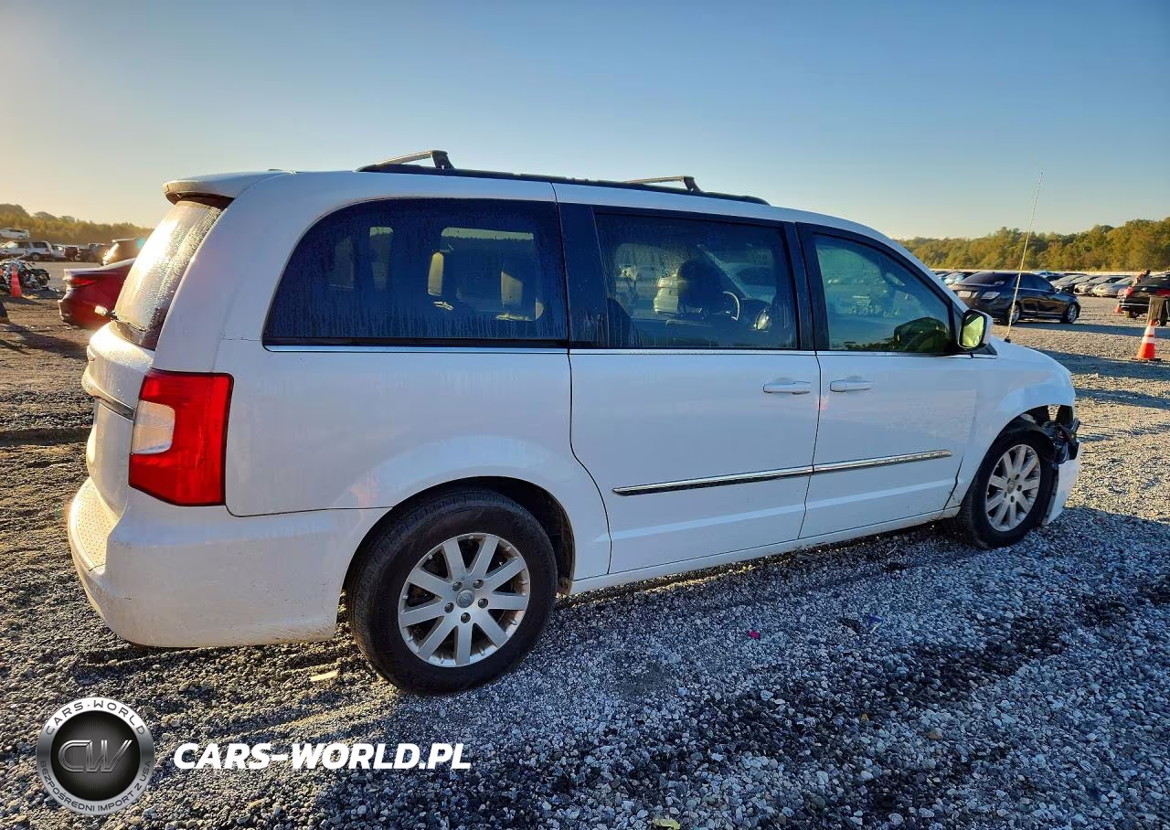 2014 Chrysler Town & Country Touring VIN:2C4RC1BG2ER236239 - 3