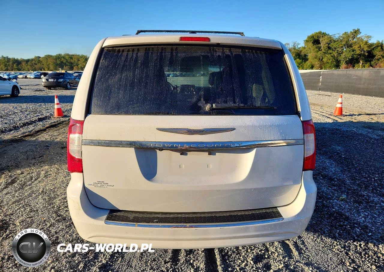 2014 Chrysler Town & Country Touring VIN:2C4RC1BG2ER236239 - 6